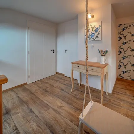 Holiday home Chaloupka U Potoka